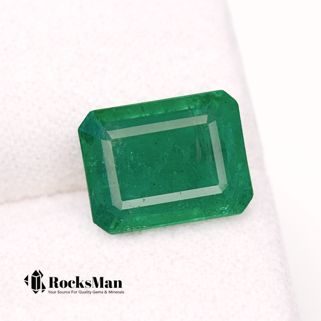 4.74 ct11.21 x 8.79 x 5.55 mm Natural Zambian Emerald – Rich Green, 4.74 Ct, Octagonal (Emerald) Cut - Image 1